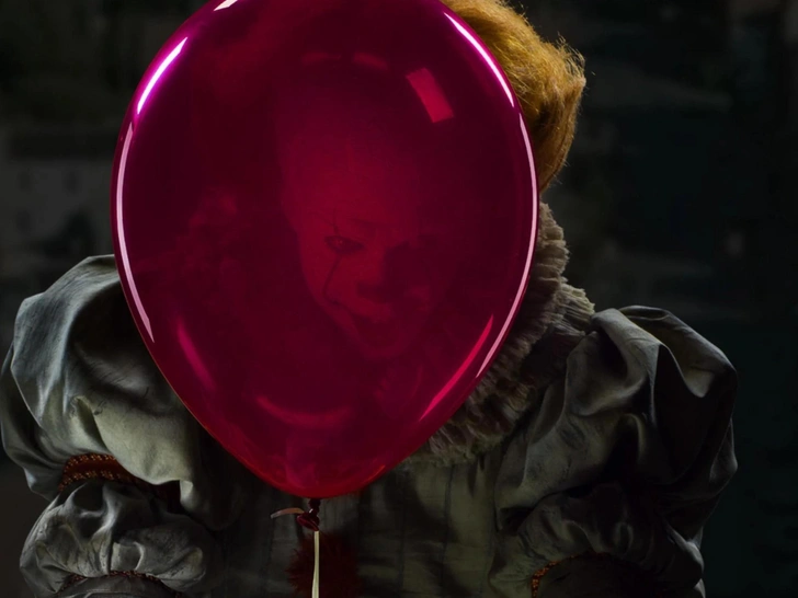 Билл Скарсгард вновь примерил грим клоуна Пеннивайза | www.starhit.ru