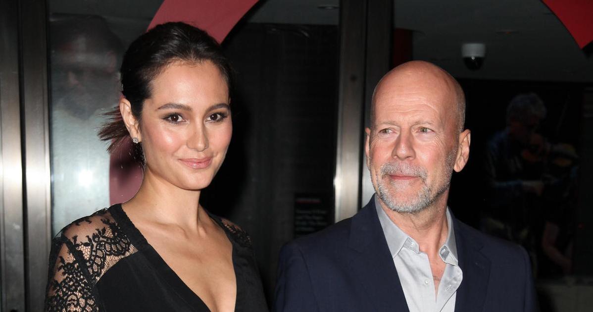 Әдемі қыздар және секс машинасы бейне Джейкобсон бойынша киска түрлері