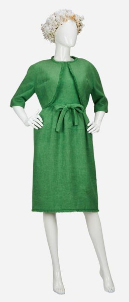 Платье принцессы Дианы и костюм Грейс Келли ушли с молотка за $650,000 на аукционе