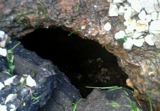 На Михайловском шоссе из-за грозы возникла яма в три метра | ya62.ru