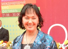 «Лара, берегись, скоро отправлю тебя на пенсию!»: что не поделили психолог Степанова и Гузеева