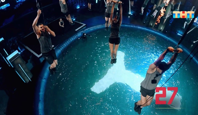 Первое испытание показалось многим участникам очень сложным | Источник: кадр из шоу «Титаны» (16+), ТНТ, 2025 год