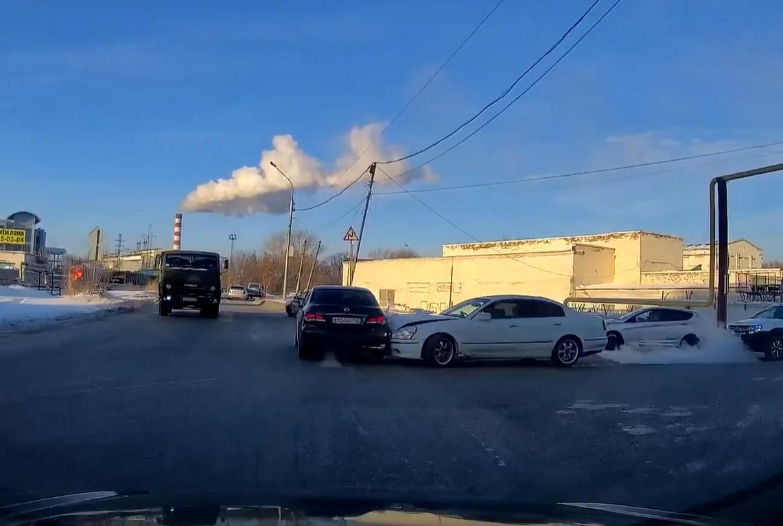 Где автоподставы в Новосибирске, на каких улицах автоподставы в  Новосибирске, 31 декабря 2022 года - 31 декабря 2022 - НГС.ру