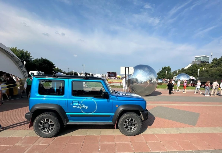 SUZUKI JIMNY принял участие в фестивале «Ретро Рейс 2025» | Источник: пресс-служба