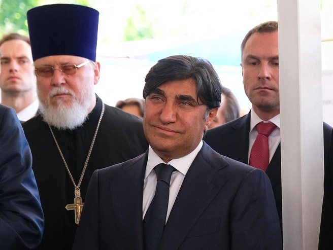 Меценат строительства храма — бизнесмен Год Нисанов | Источник: Анжела Мнацаканян / FONTANKA.RU