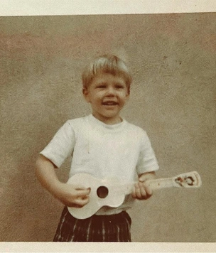 Редкие и милые фотографии маленького Хетфилда из Metallica