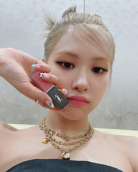 Тренды корейского макияжа 2022: 6 модных мейков Розэ из BLACKPINK