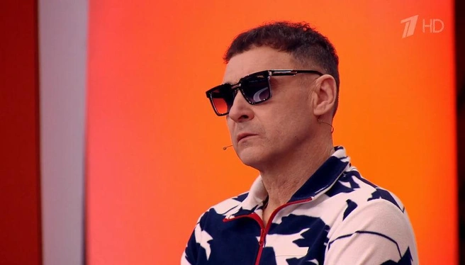 В одной из программ выяснилось, что настоящий отец Тарховой — Сергей Логинов по прозвищу Лорд. Но дедушка Екатерины дал ей свое отчество и фамилию | Источник: «Первый канал»