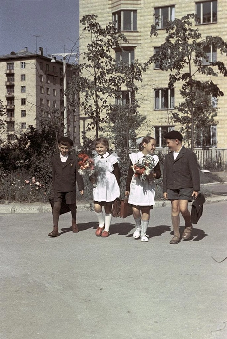 Московская школа № 1 в 1960-х. Вариант, встречающийся редко | Источник: pastvu.com