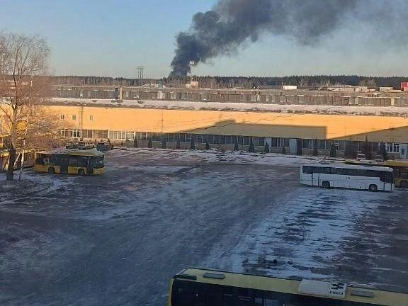 Стали известны подробности пожара в Заволжском районе Ярославля | Источник: читатель 76.RU