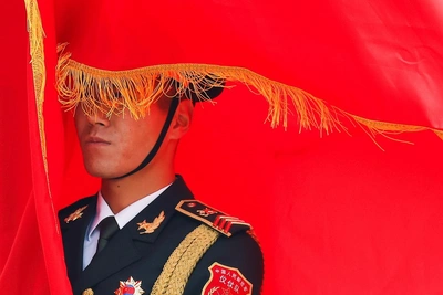 Зачем Си Цзиньпин меняет военное руководство Китая