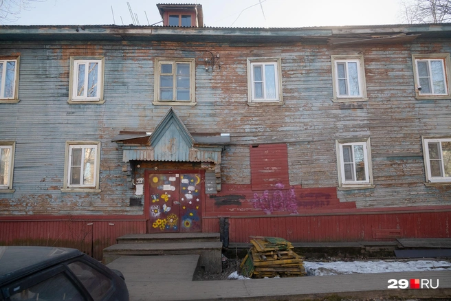 Суфтина, 7 тоже признали аварийным в этом году | Источник: Иван Митюшёв / 29.RU
