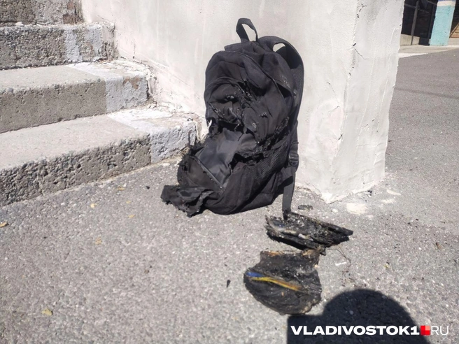 Уцелел только один рюкзак | Источник: Екатерина Дымова / VLADIVOSTOK1.RU