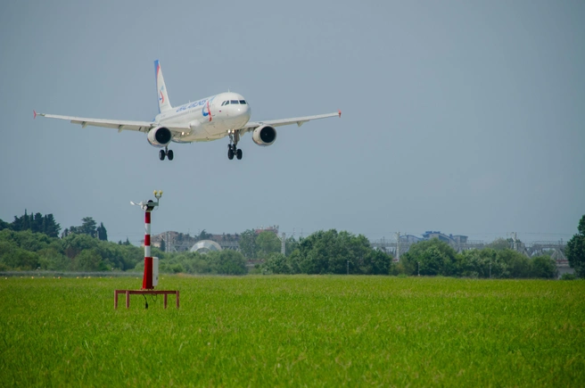 До конца дня запланировано к обслуживанию 112 рейсов на прилет и 112 рейсов на вылет | Источник: Оксана Витязь