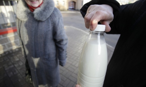 Роспотребнадзор выяснил, сколько в Петербурге некачественного молока