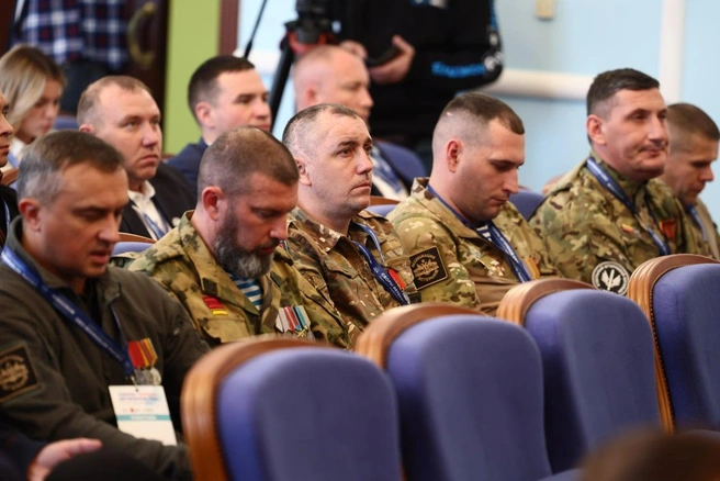 В регионе запущен проект «Навигатор участника СВО», цель которого — максимально проинформировать бойцов и ветеранов обо всех доступных мерах поддержки | Источник: Наиль Фаттахов / Пресс-служба правительства Челябинской области