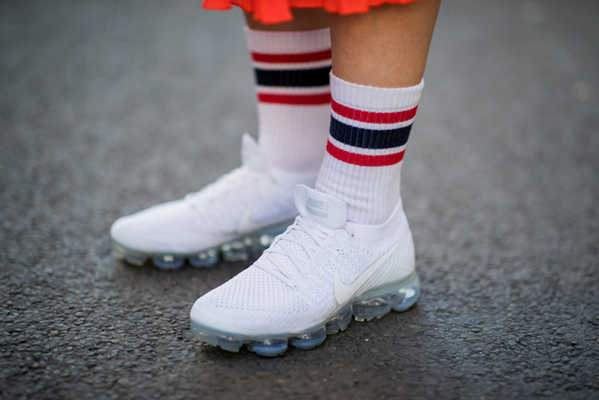 Самые модные кроссовкм весны 2018: фото