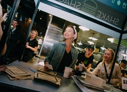 Ирина Астахова: «Начни с себя, и все изменится»