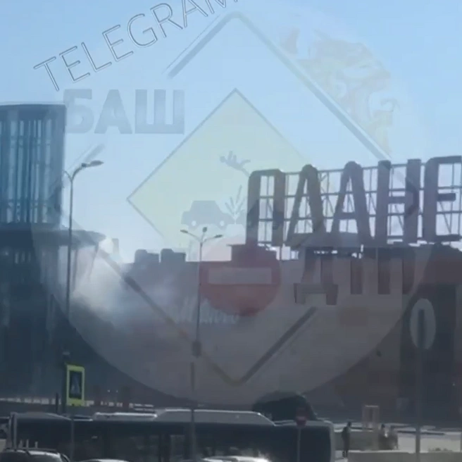 Возгорание в «Планете» | Источник: БашДТП / t.me