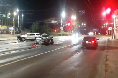 Авария с детьми и пострадавшей девушкой в Нижнем
