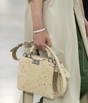 Аксессуары из бумаги и бересты по дизайну Кенго Кумы для Fendi