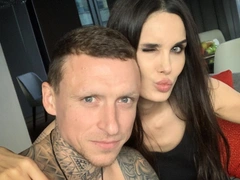 Алана Мамаева выложила первое фото с мужем после его освобождения
