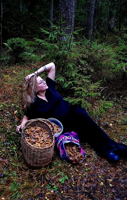 «Грибной сезон НЕ закрыт!» Отчеты петербуржцев из леса: одни собрали 2,5 кг грибов, другим не хватило тары  | Источник: Светлана Белых / Грибы и Грибники СПб