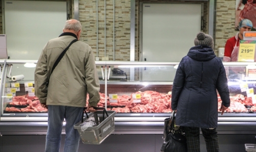 Фото №1 - Роспотребнадзор сообщил, сколько мяса в день нужно съедать офисным работникам