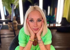 Кудрявцева указала место Рогову, опустившему ее образы: «Научит он нас всех, ага. Шанель ты наша»
