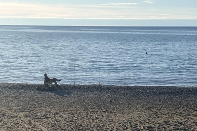 В Сочи идут учебные стрельбы в морском порту