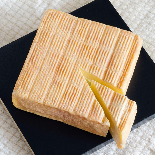 Деликатесы с душком: 8 самых пахучих в мире сыров