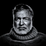 <p>Эрнест Хэмингуей</p>