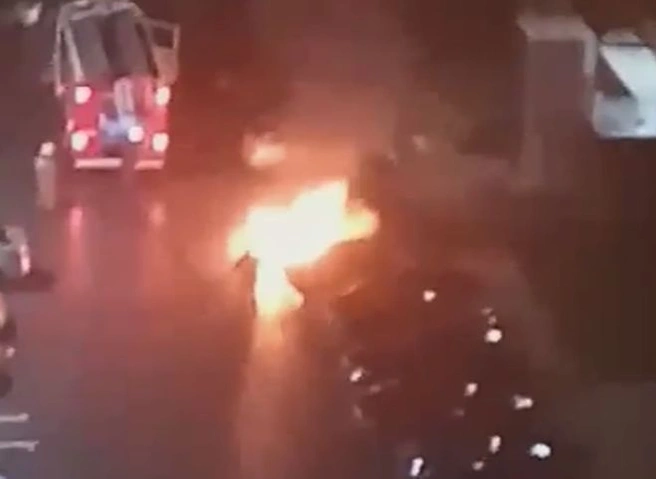Сгоревший в Семчине автомобиль попал на видео | ya62.ru