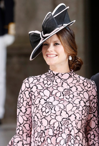 Фото №9 - Модный букет: как королевские особы носят цветочный принт