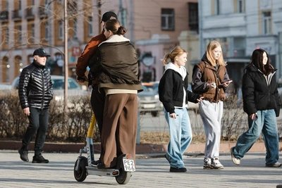Двое петербуржцев арестованы за отказ от медосвидетельствования на электросамокатах