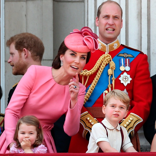 Трогательные фото детей герцогини Кембриджской на празднике Trooping The Colour