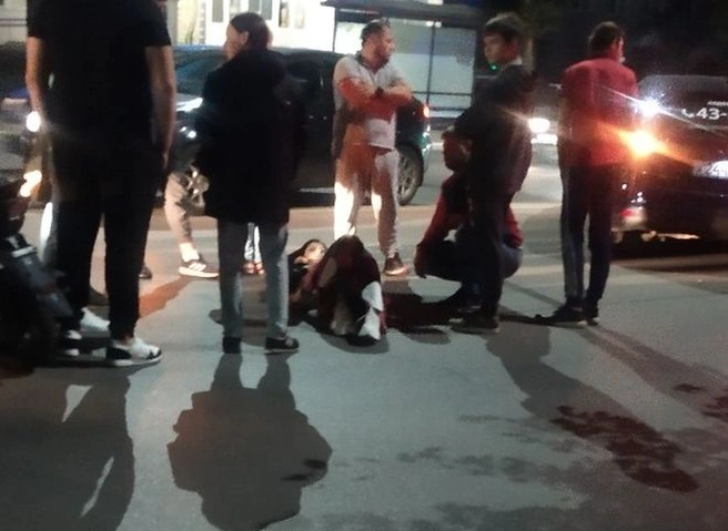 Стало известно о травмах девушки, попавшей под машину на улице Дзержинского | ya62.ru