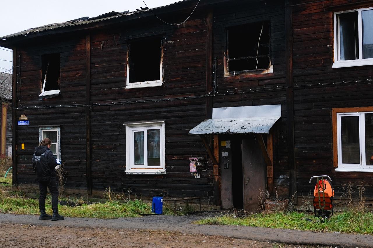 «Мягких облачков, милые ангелочки»: весь Уральский собирает деньги на похороны трех сгоревших детей 