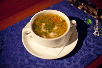 Куриный суп с клёцками: рецепт от Анны Востриковой