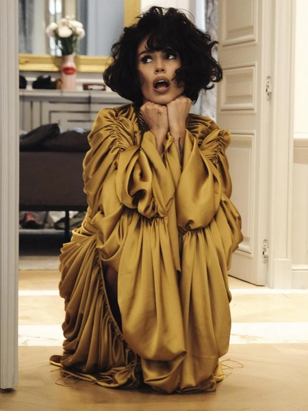 Zivert в честь дня рождения представила акустический альбом | woman.ru