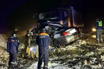 Infiniti выехал на встречку под Новосибирском: двое погибли