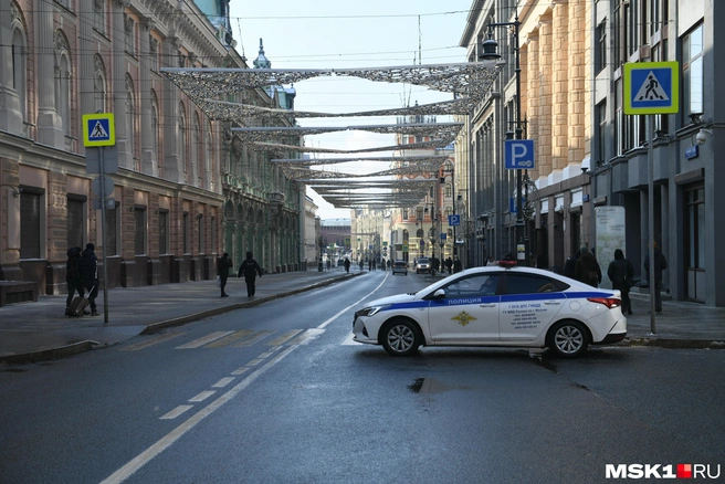 В центре Москвы временно перекрыли движение в сторону запада | Источник: Артём Устюжанин / MSK1.RU