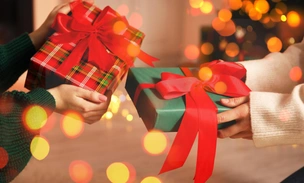 Чемоданы, гаджеты, одежда: 8 отличных идей новогодних подарков для друзей и близких