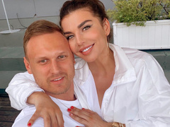 «Родители узнали только на следующий день»: Анна Седокова и Янис Тимма раскрыли подробности свадьбы