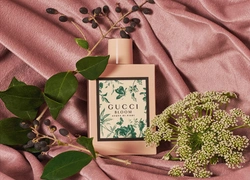 Ароматы лета в одном флаконе: Gucci Bloom Acqua di Fiori