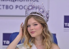 «Мисс Россия — 2022» Линникова опустила Костенко: «Влезла в чужую семью, ей мужик изменяет, свекровь не любит. Карма»