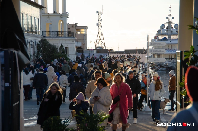 Морпорт Сочи&nbsp;— одно из самых популярных мест у туристов | Источник: Оксана Витязь 