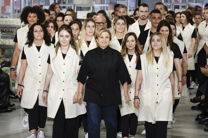 Креативный директор Fendi ушла со своего поста. Кто займет ее место? | Источник: Ik Aldama