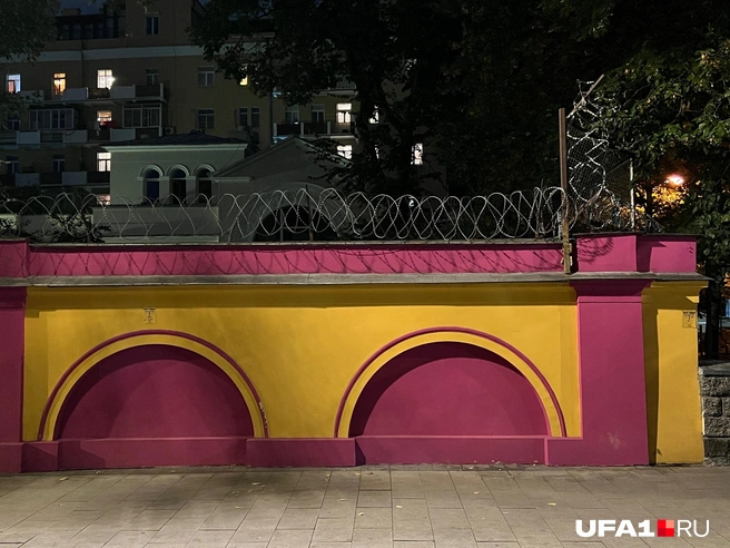 Одно из зданий посольства Индии в Москве&nbsp;— не верится, слишком чисто вокруг | Источник: Андрей Бирюков / UFA1.RU