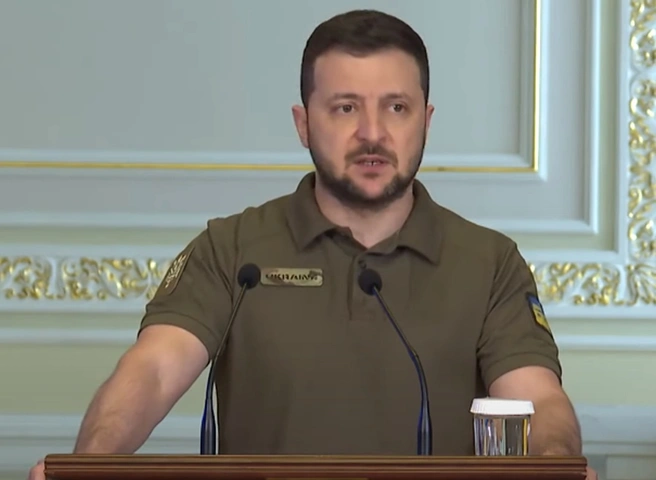 Зеленский признал, что Украина не может пойти в наступление из-за недостатка военной техники | 62.ru